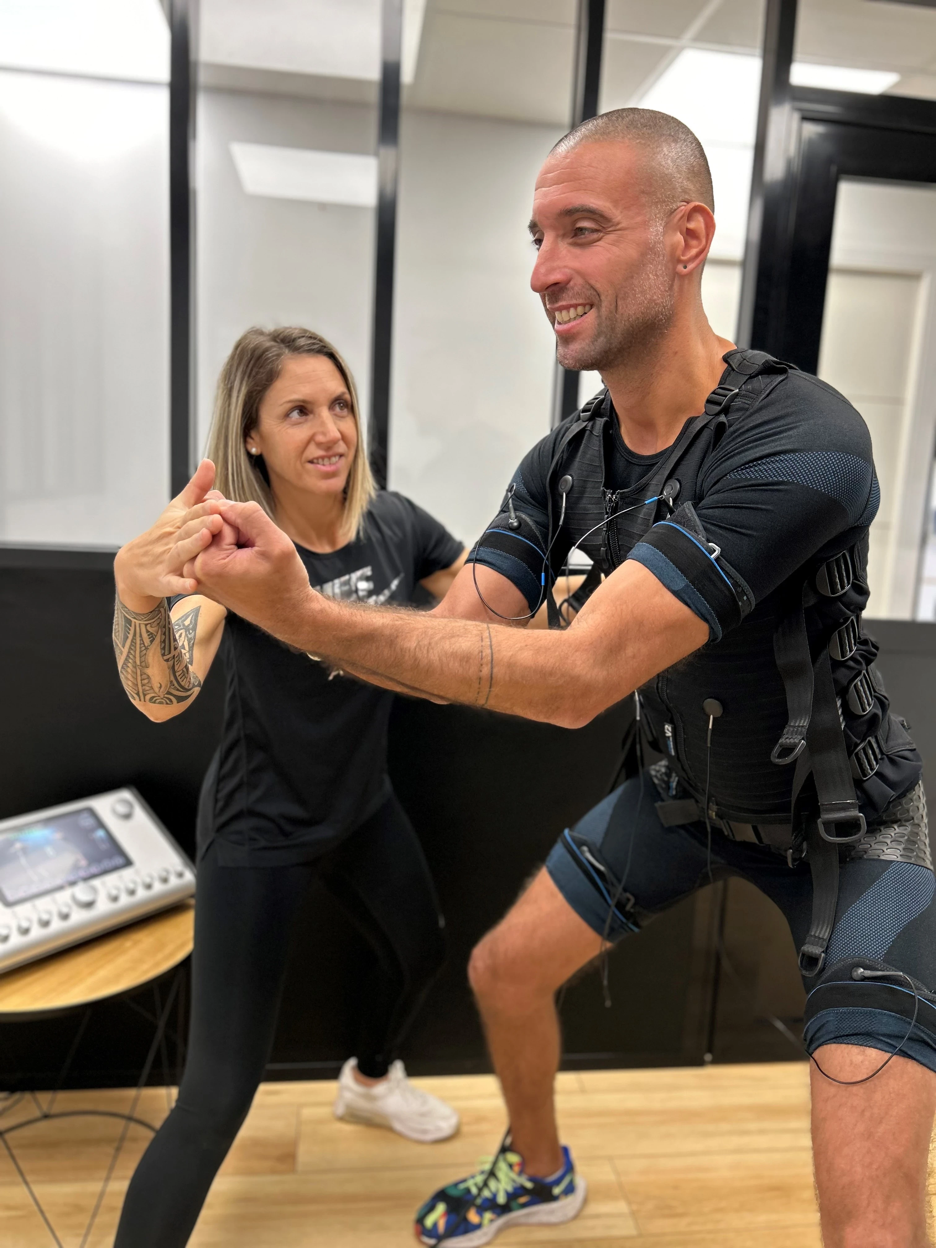 Stéphanie Cyprien, coach sportive à domicile en électrostimulation (EMS)